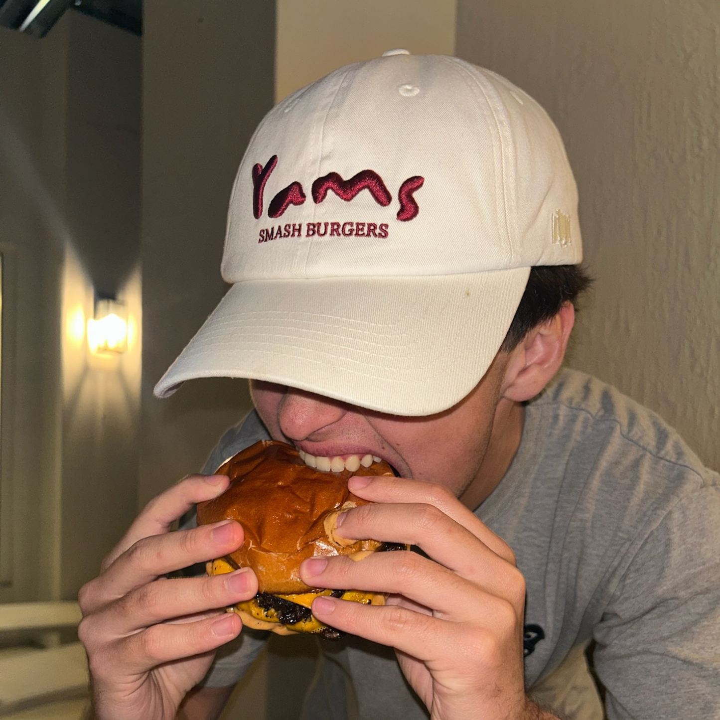 Casquette YAMS Smash Burgers Off-White - Logo Brodé